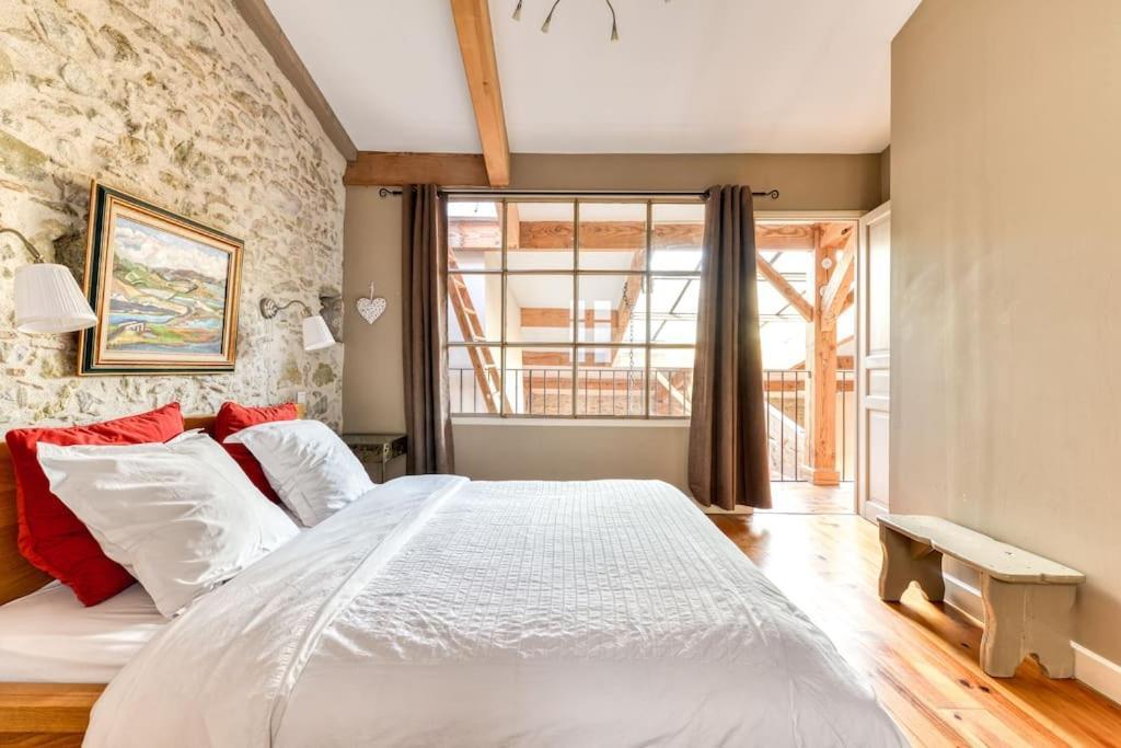 Loft Centre-ville Parking, Clim, Wifi Holiday home *